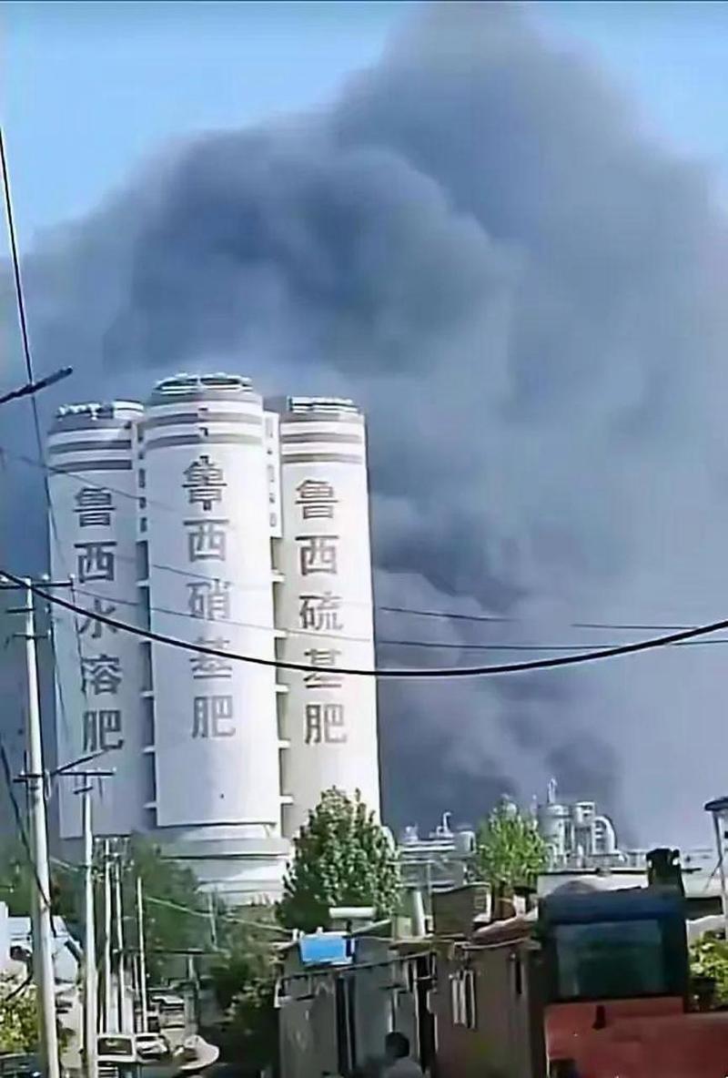 新澳门2025最新款免费和车间爆炸目击者发声与车间爆炸目击者发声视频